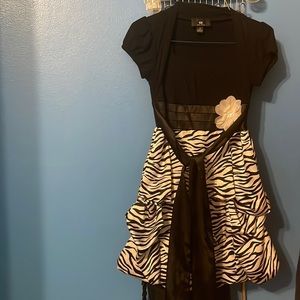 Girls dress